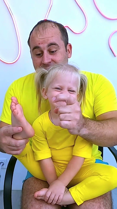 Little baby and phone!Cute 👶🥰😍👍