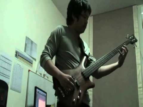 Angelina - Tommy Emmanuel - Piccolo Bass cover by ...