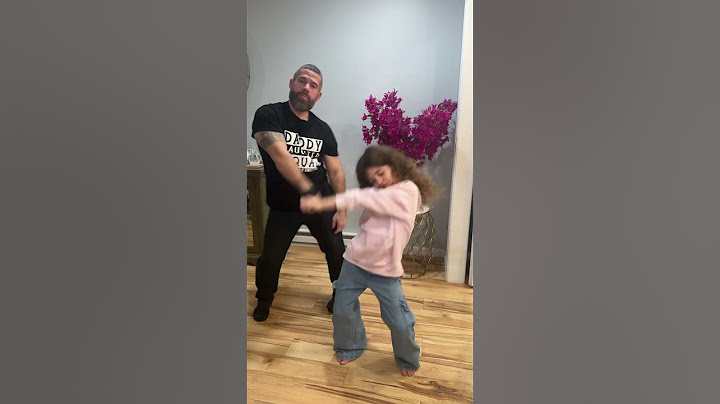 Dia 1 convirtiendo a papá en un bailarin 😂