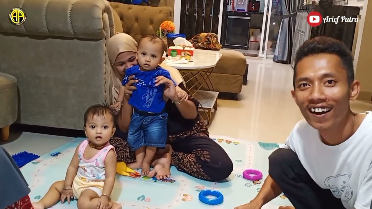 Arief Putra Lagi Bakar Ikan dan Jagung