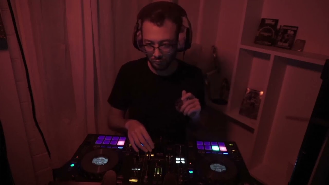 Space Lizard weekly mix! House in da House!