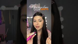 Это первый случай, когда Pantone выбрал белый цвет, как начал называть цвет года в 1999 году