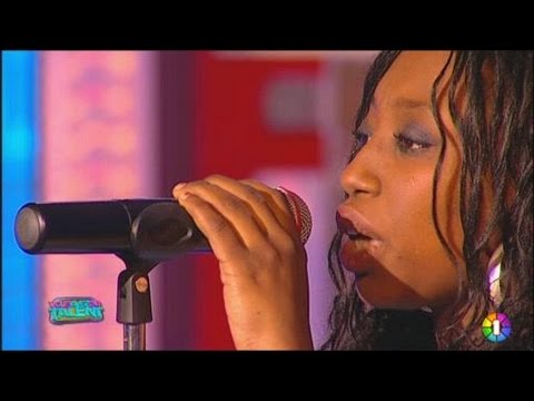 Sites webs/blogs, copiez cette vidéo avec le bouton "Intégrer" ! Si vous voulez télécharger, allez sur http://myreplay.tv/v/K8lpWWh1 . Mina, hôtesse d'accueil passionnée de chanson, vient nous présenter son single "Amoureusement" dans "Vous Avez du Talent", sur IDF1 Site internet de IDF1 : http://www.idf1.fr .
