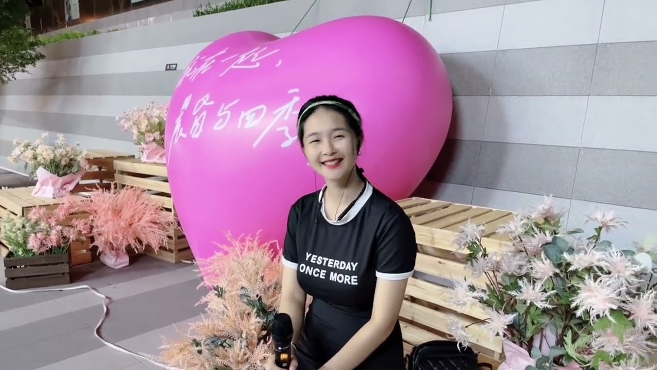 在 YouTube 上觀看「分享音乐:粤语老歌《每当变幻时》,缅怀过去,Beyond乐队粤语老歌《真的爱你》,现场朋友跟着唱起来了+ 刘德华的粤语老歌《一首走过的日子》,珍惜一起走过的日子」 在 YouTube 上觀看「分享音乐:粤语老歌《每当变幻时》,缅怀过去,Beyond乐队粤语老歌《真的爱你》,现场朋友跟着唱起来了+ 刘德华的粤语老歌《一首走过的日子》,珍惜一起走过的日子」