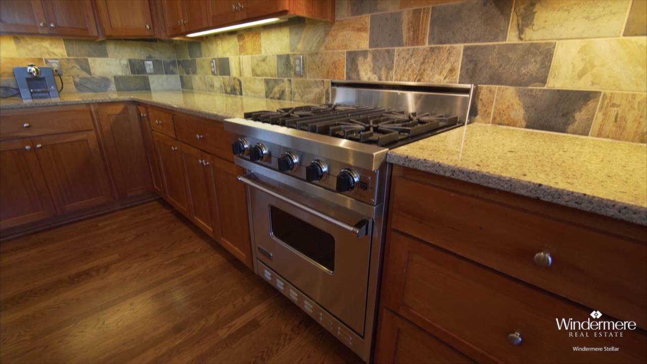 5703 SE Alder St Portland OR 97215