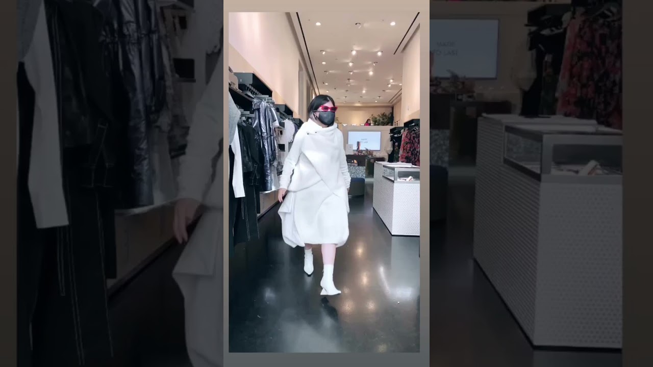 Don’t stop loving me ❄️ use code”$100” to get $100 off your vegan fur vest. 