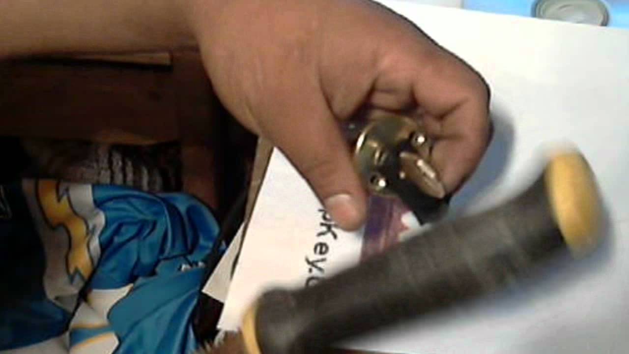 bump key + rubber gasket= easy bumpin YouTube