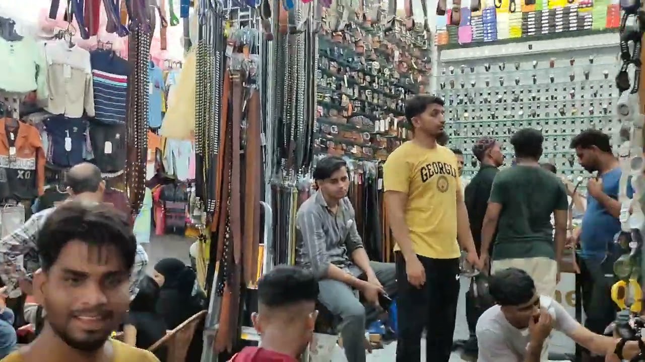 Eid Shopping Market Road Na 3 Govandi Very Croud Public 