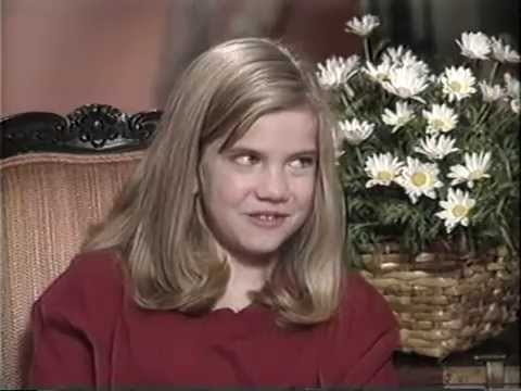 Anna Chlumsky Brief Interview 1991 Youtube