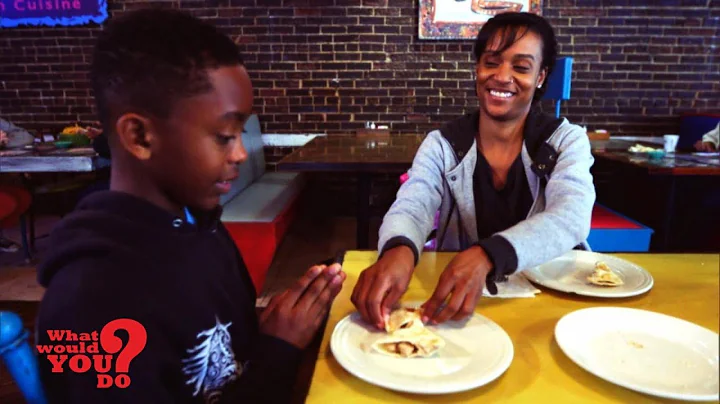 Mother can only afford one meal to share with her family  | WWYD - DayDayNews