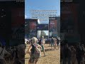 POV : le festival a commencé sans toi mais t'es arrivée grâce aux policiers