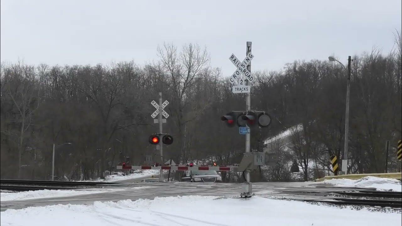BNSF 8206 East in East Galesburg, IL 1/17/22 YouTube