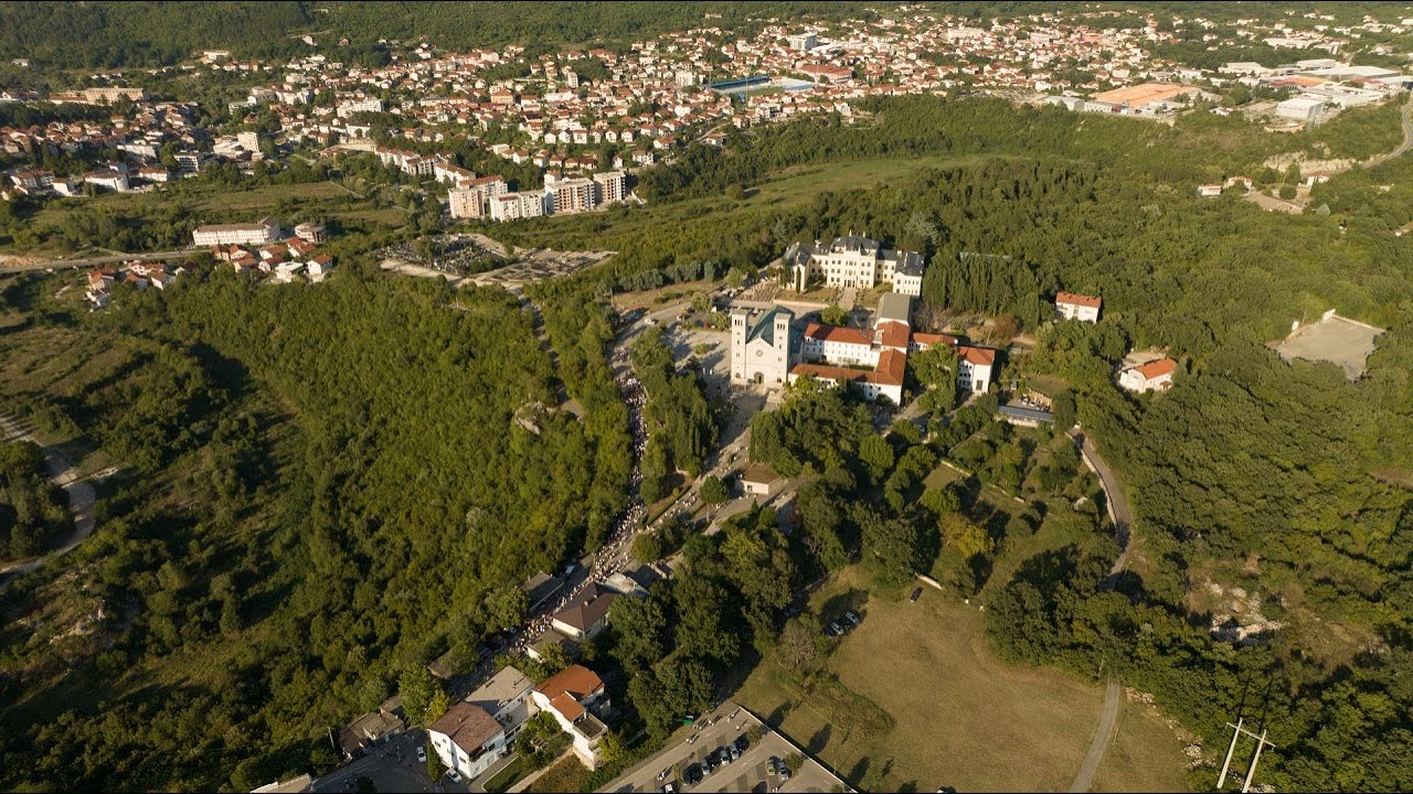 Blagoslovi sive krše…