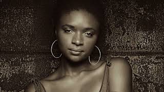 Watch Lizz Wright A Taste Of Honey video