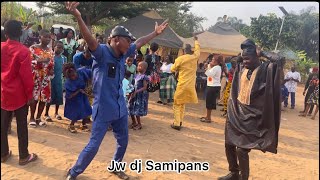 Jehovah’s happy people singing song no 159 Give glory to Jehovah 💕💕💕💕see how lovely they Danced 💕💕