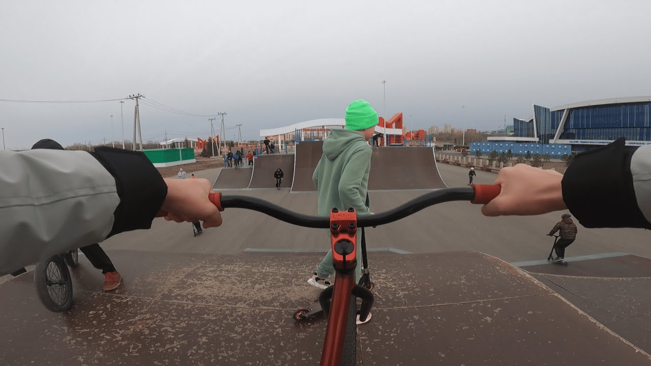 ПУТИН пообещал построить новый скейтпарк/СБИЛ самокатера) - YouTube