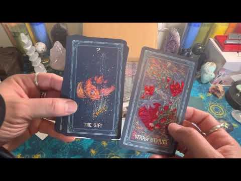 EPIC KICKSTARTER UNBOXING: Cosma & Prisma Visions Oracle & Taro Decks- Pt1 🎁😲✨