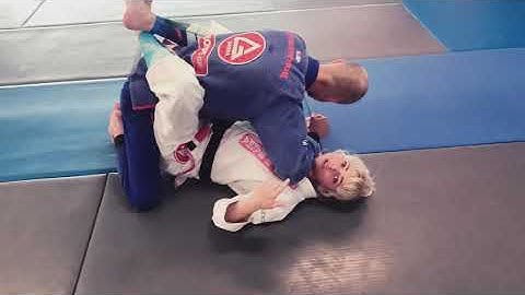 How to Counter HEAVY Forearm Stack in Closed Guard BJJ