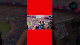 Urvashi Rautela lost her iphone during India vs Pakistan match।News Of Stars shorts