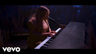 Anna Golden - Still God (Live) chords