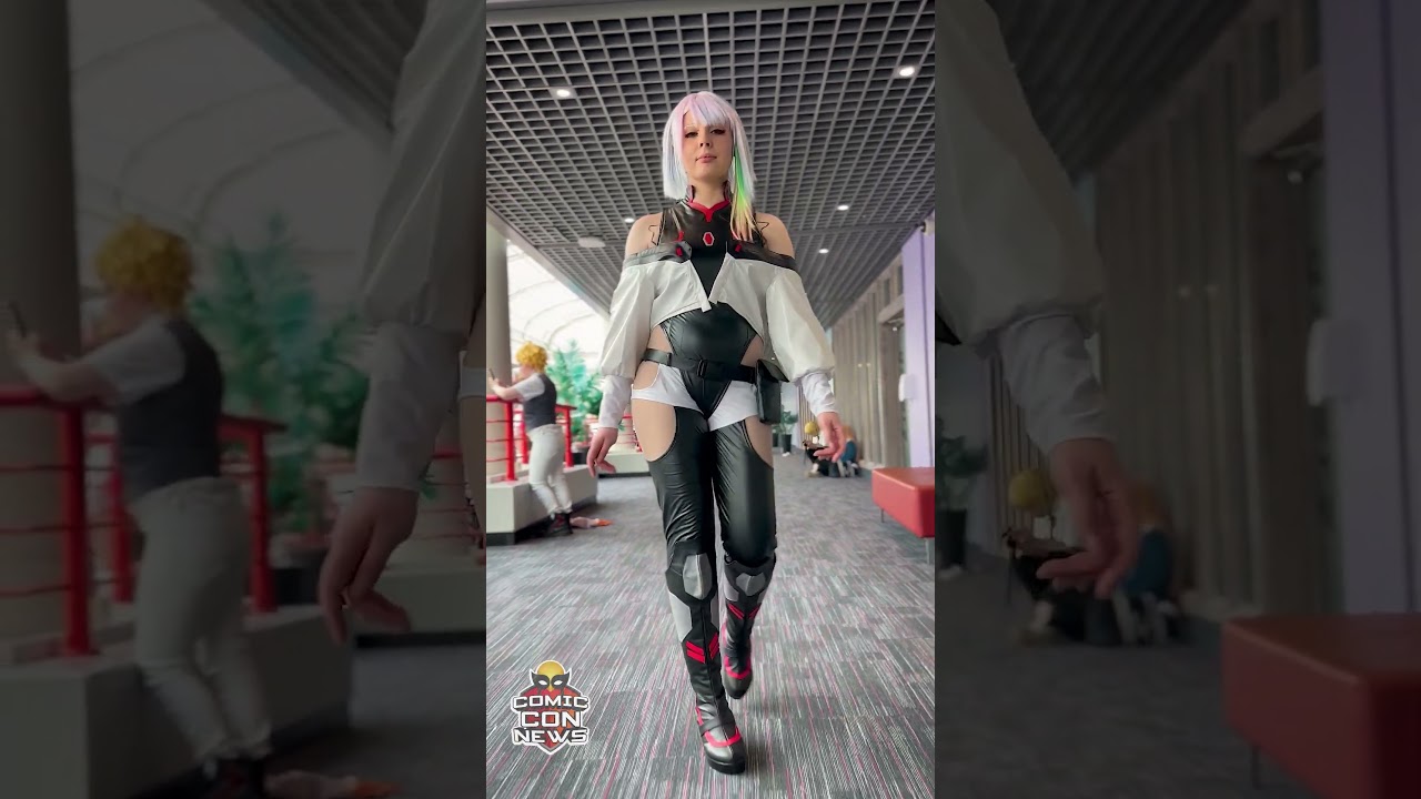 Cyberpunk Mercenários: Cosplay de Lucy é intensidade cibernética