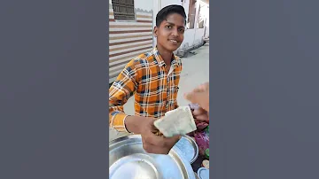 pani puri 5 ₹ की 4 😱 hardworking boy selling golgappa 😋 #shorts #streetfood #panipuri