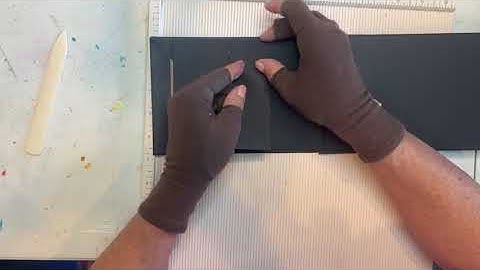 Video 2 Floating Spine Mini Album