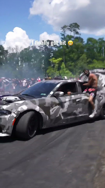 WIDE BODY HELLCAT DRIFTS TOO WIDE