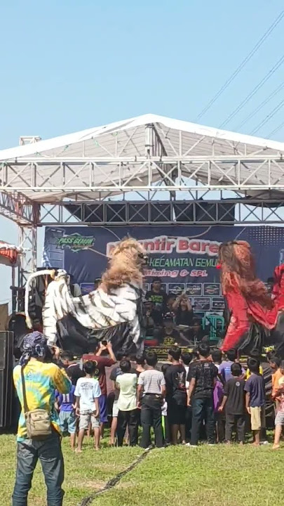 BARONGAN SEKAR AJI GOYANG DI ATAS PANGGUNG#viralvideo #anwar_vlog #taribarong #singobarongkendal