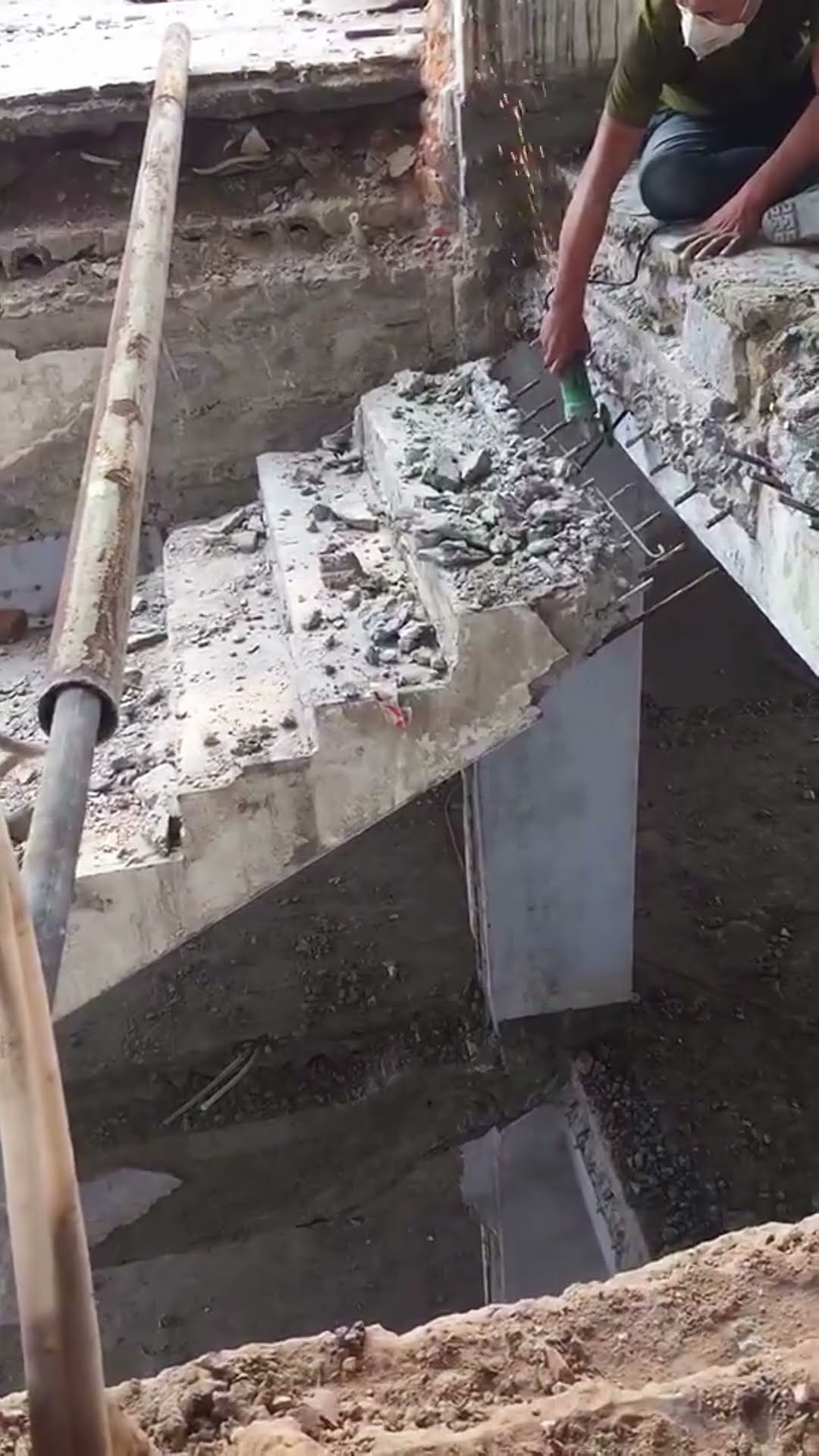 Concrete staircase removal process- Good tools and machinery make work easy