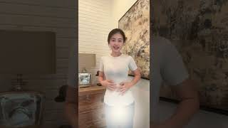 这是朋友寄来的衣服，大家认为怎么样？好看吗？😂😂