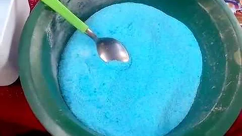 Como colorir o açúcar com corante em pó?