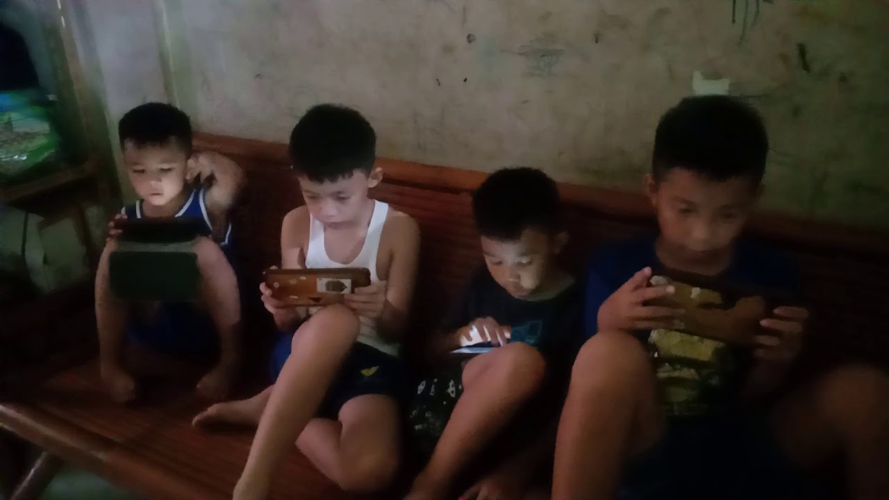  Anak  anak main  game YouTube