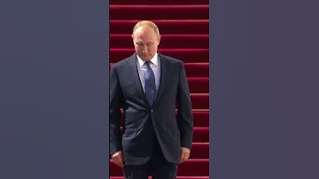 Is Putin a Tsarist or a Soviet? (Monarchist or Communist) #putin #russia #history