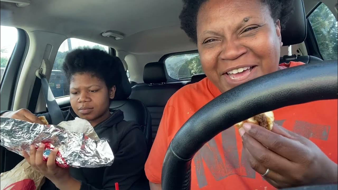 Reviewing Wendy’s Carolina classic burger YouTube