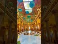 Не хочется копаться в грязном белье самой близкой к Антибу монаршей семьи, но придется)