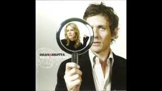 Miniatura de "Dean & Britta - The Sun Is Still Sunny"