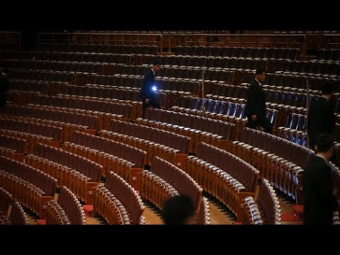 陈破空:诡异至极!习近平不敢走出北京,张升民不敢握手。老习突然变老!在视频上慰问军队,尽显权力尴尬。接见快递员?特务扮演。高市大胜,党媒崩溃。直播与互动:美东时间2月11日早8:45、中港台晚9:45