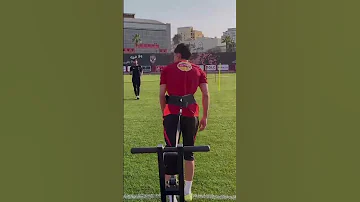 اشرف بن شرقي لاعب الاهلي هندعم1000قناة 