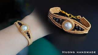 Twisted herringbone beaded bracelet. How to make pearl bracelet. Beading tutorial