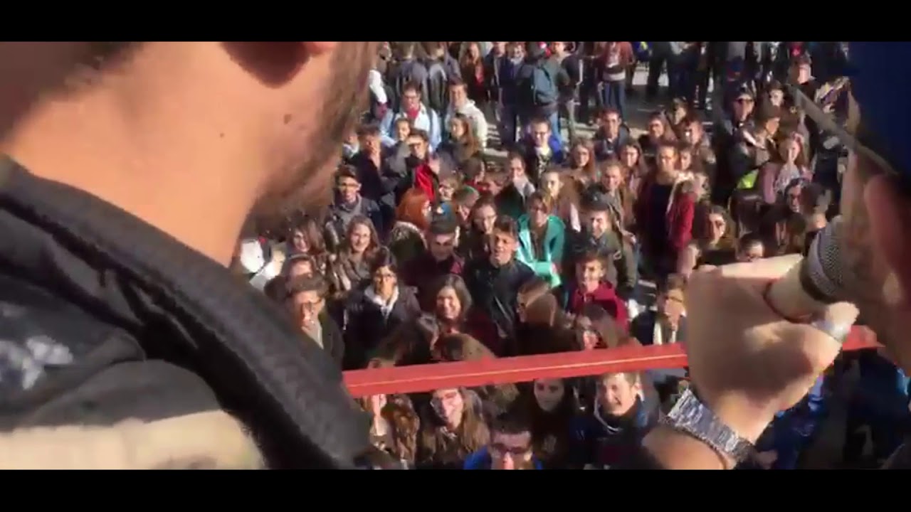 I giovani del Liceo Basile di Palermo danzano Turn It Up - Gen Verde