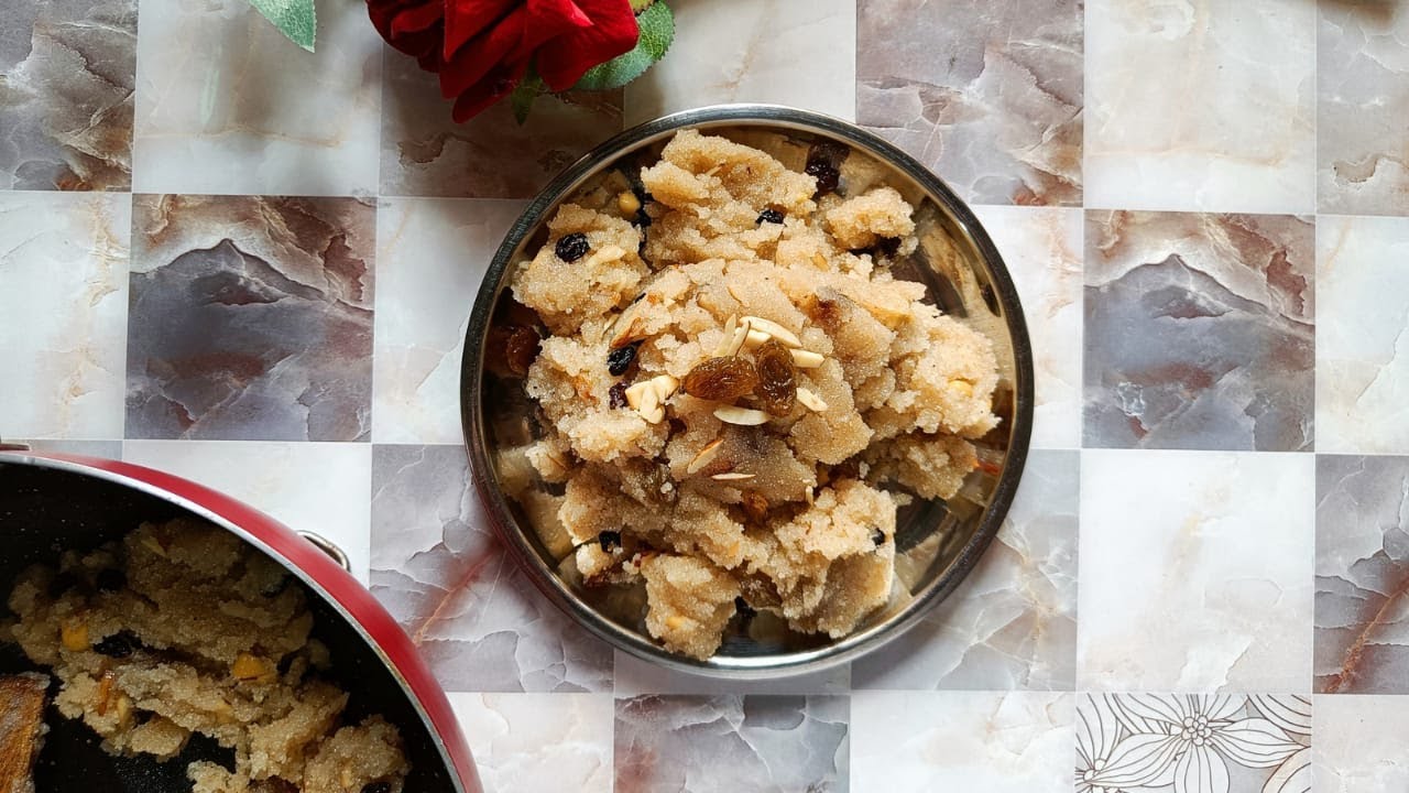 Sooji / Suji Halwa recipe सूजी हलवा Desi Ghee wala suji ka danedar