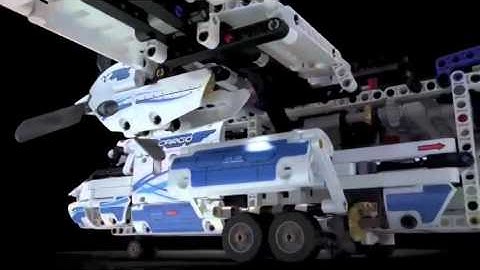 LEGO Cargo Plane - LEGO 42025