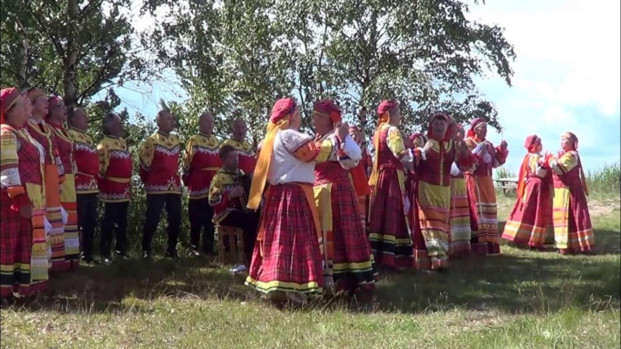 Музыка молодая видео. Фольклорный ансамбль «Росынька». Молодые коллективы народной песни. Молодая молода народное.