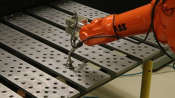 Measuring the distance accuracy of an ABB IRB 1600 industrial robot with a Renishaw QC20-W ballbar