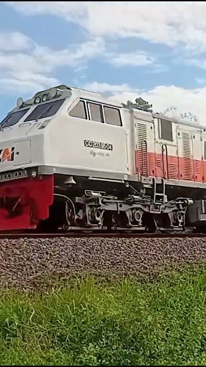KA pasundan Kiaracondong - gubeng #kai #keretaapi #kereta #fyp #viralvideo #masukberanda
