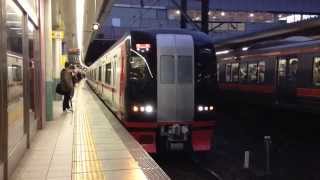 名鉄2330-1700系 2332-1702F (新塗装編成 特急岐阜行き) 金山発車
