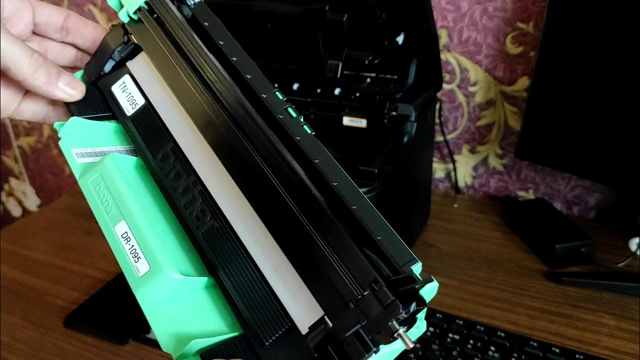 Принтер сломался. Скрипит принтер. Сломанный принтер. Скрипит принтер. Каретка принтера epson l800.