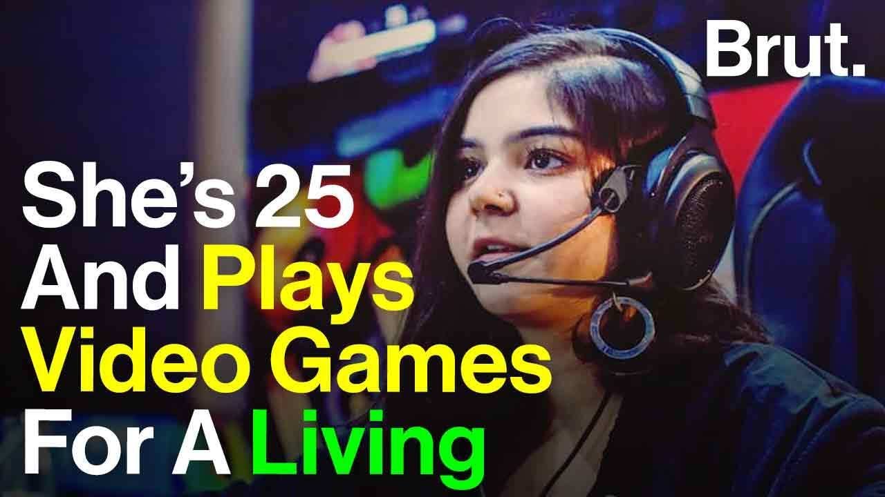 She s 25 And Plays Video Games For A Living YouTube she-s-25-and-plays-video-games-for-a-living-youtube