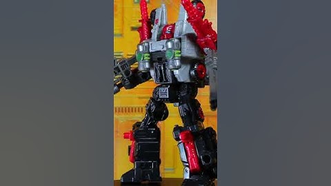 QUICK REVIEW: Transformers Generations Legacy Deluxe Class RED COG